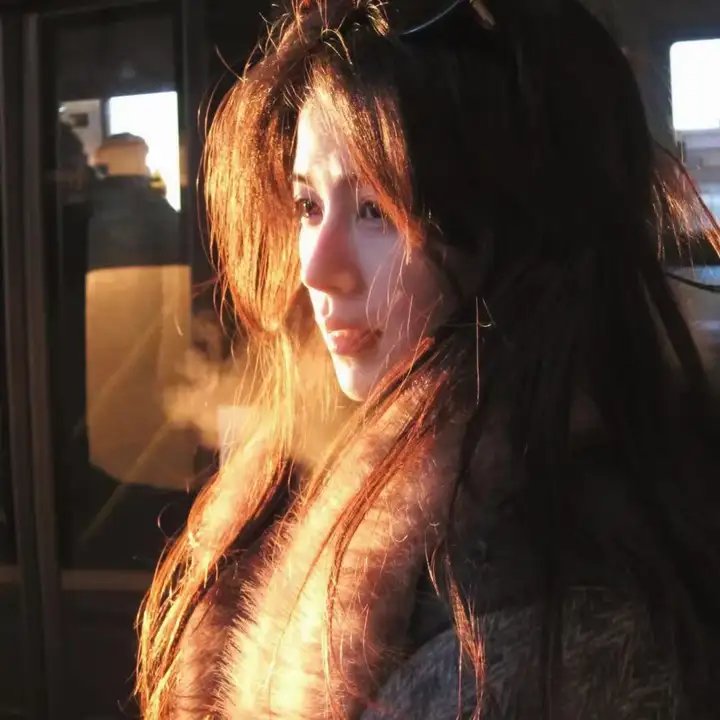 女警出更